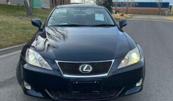 2007 Lexus is full