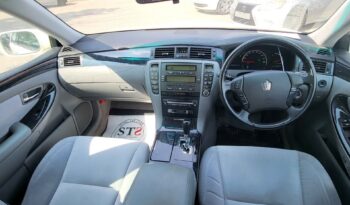 2004 Toyota crown full