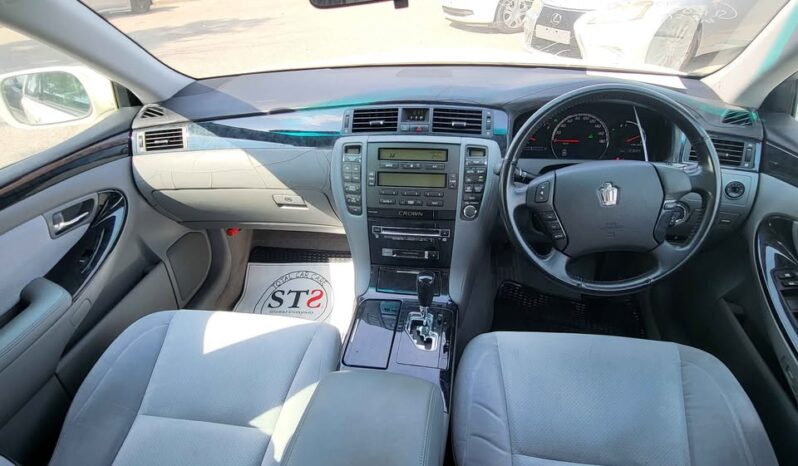 2004 Toyota crown full