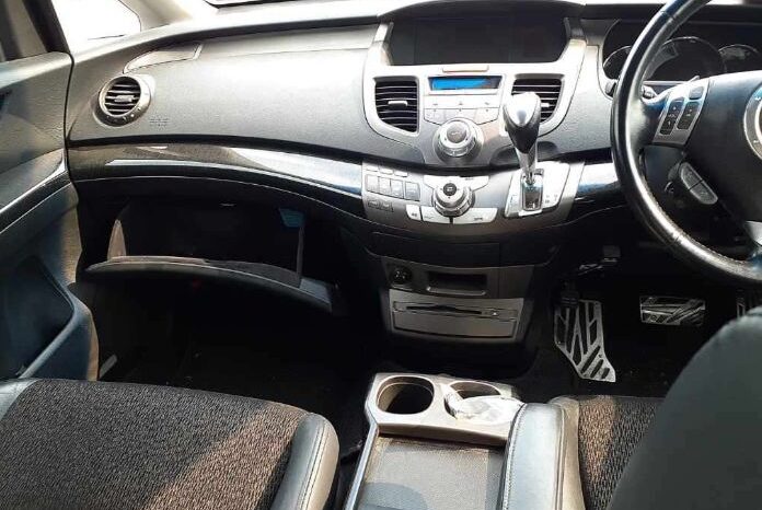 2004 Honda Odyssey RB2 full