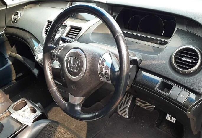 2004 Honda Odyssey RB2 full