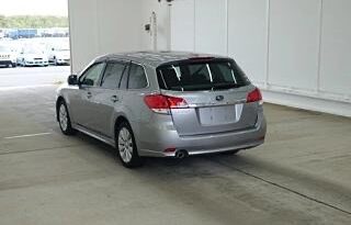 2010 subaru legacy TOURING full