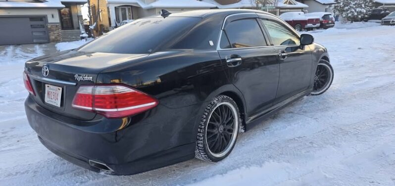 2009 Toyota Crown Royal Saloon full