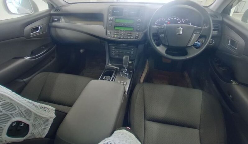 2010 Toyota crown Athlete full