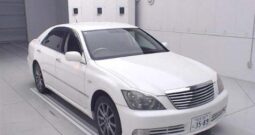 2005 Toyota Crown Athlete