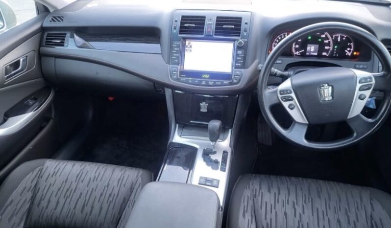 2011 Toyota Crown Athlete full