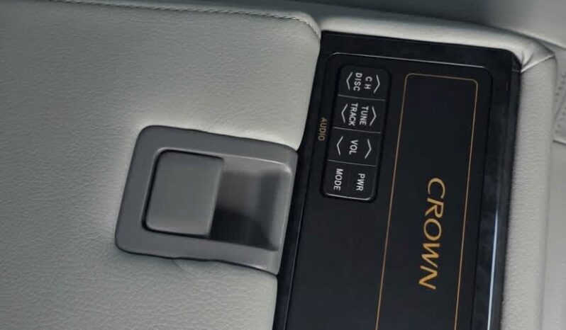 2005 Toyota Crown Athlete full