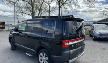 2007 Mitsubishi Delica D5 full