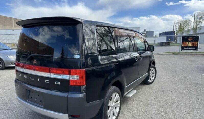 2007 Mitsubishi Delica D5 full