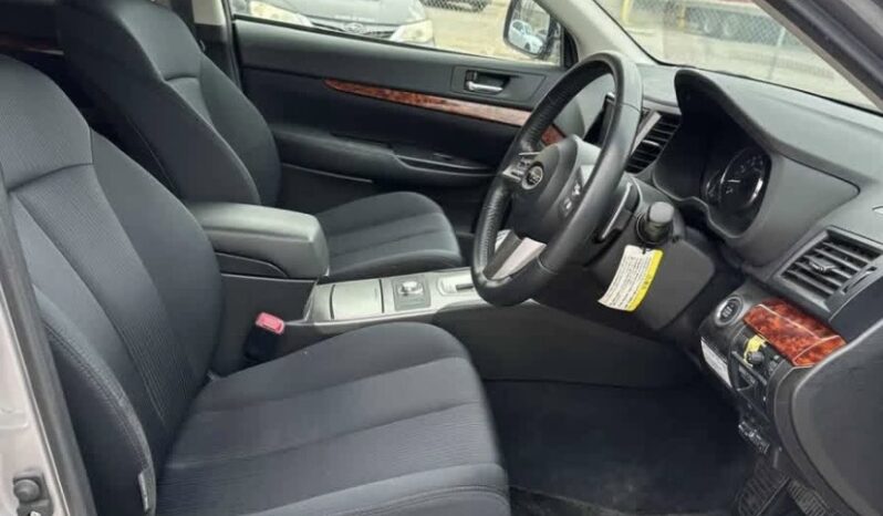 2010 Subaru Legacy full