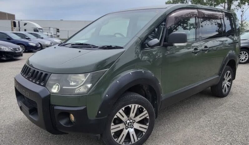 2007 Mitsubishi Delica D5 full