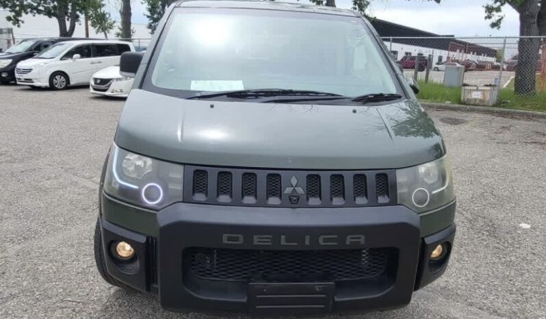 2007 Mitsubishi Delica D5 full