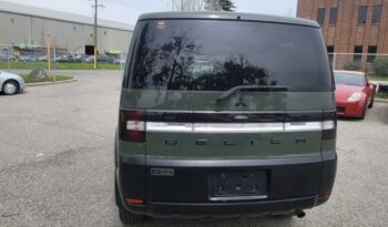 2007 Mitsubishi Delica D5 full
