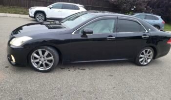 2010 Toyota Crown full