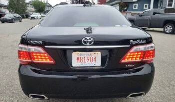 2010 Toyota Crown full