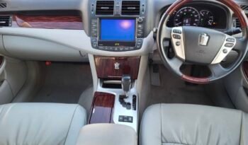 2010 Toyota Crown full